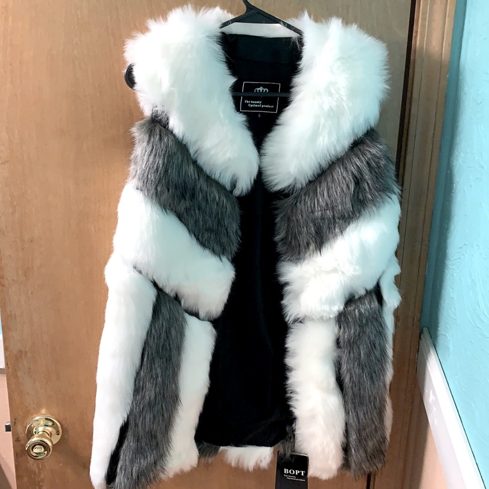 Beauty Optimal Product Faux Fur Vest
